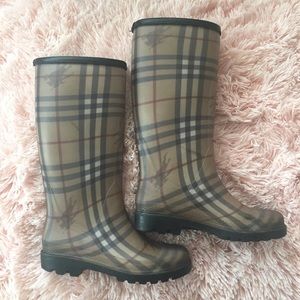 Burberry Haymarket  rain boots